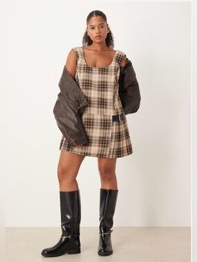 ASOS DESIGN CURVE scoop neck pleated mini dress in chocolate plaid Size 14